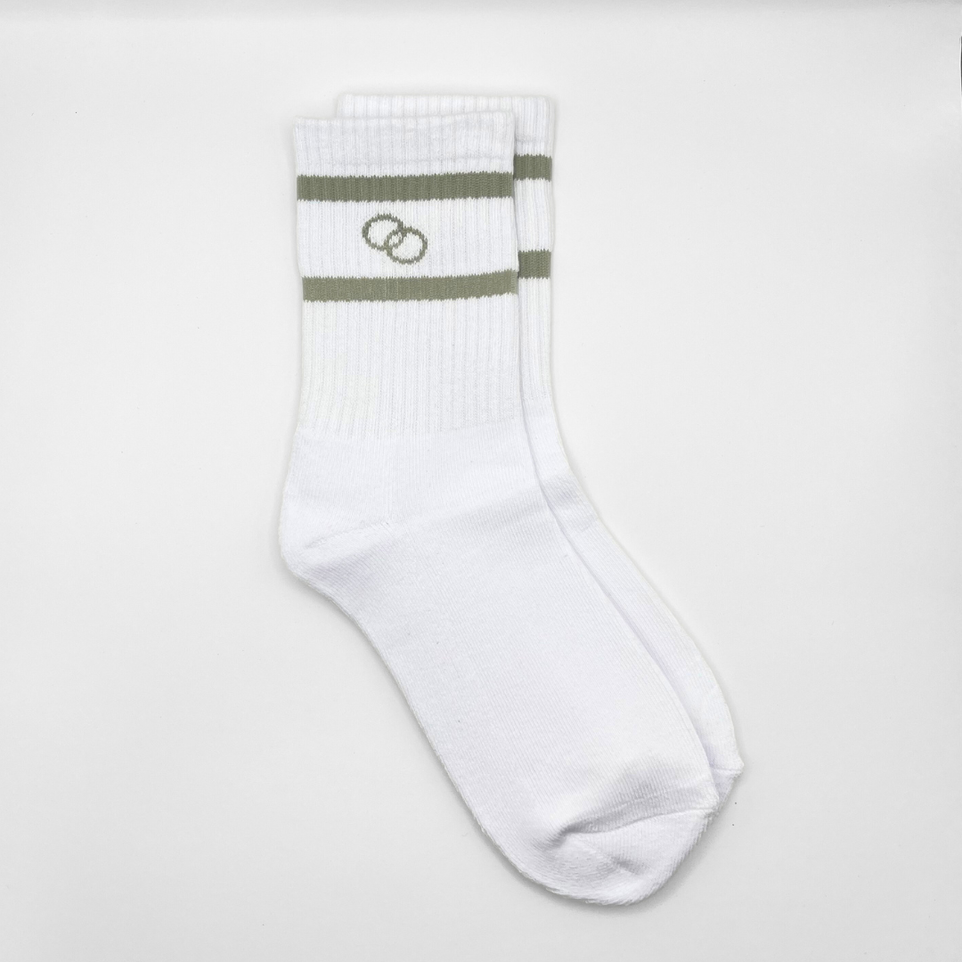 Ring Buddy Crew Socks - White/Grey
